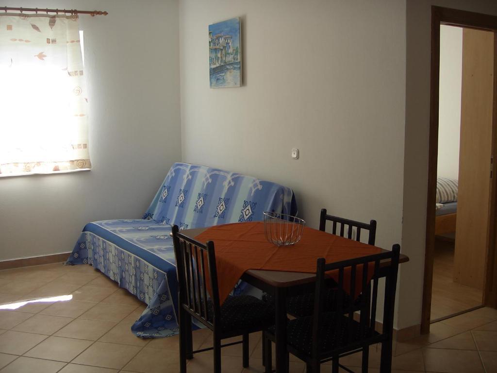 Apartment Ana
