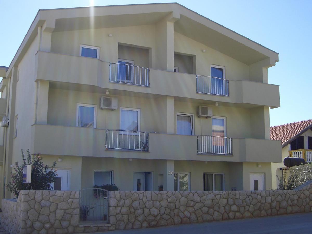 Ana Apartment